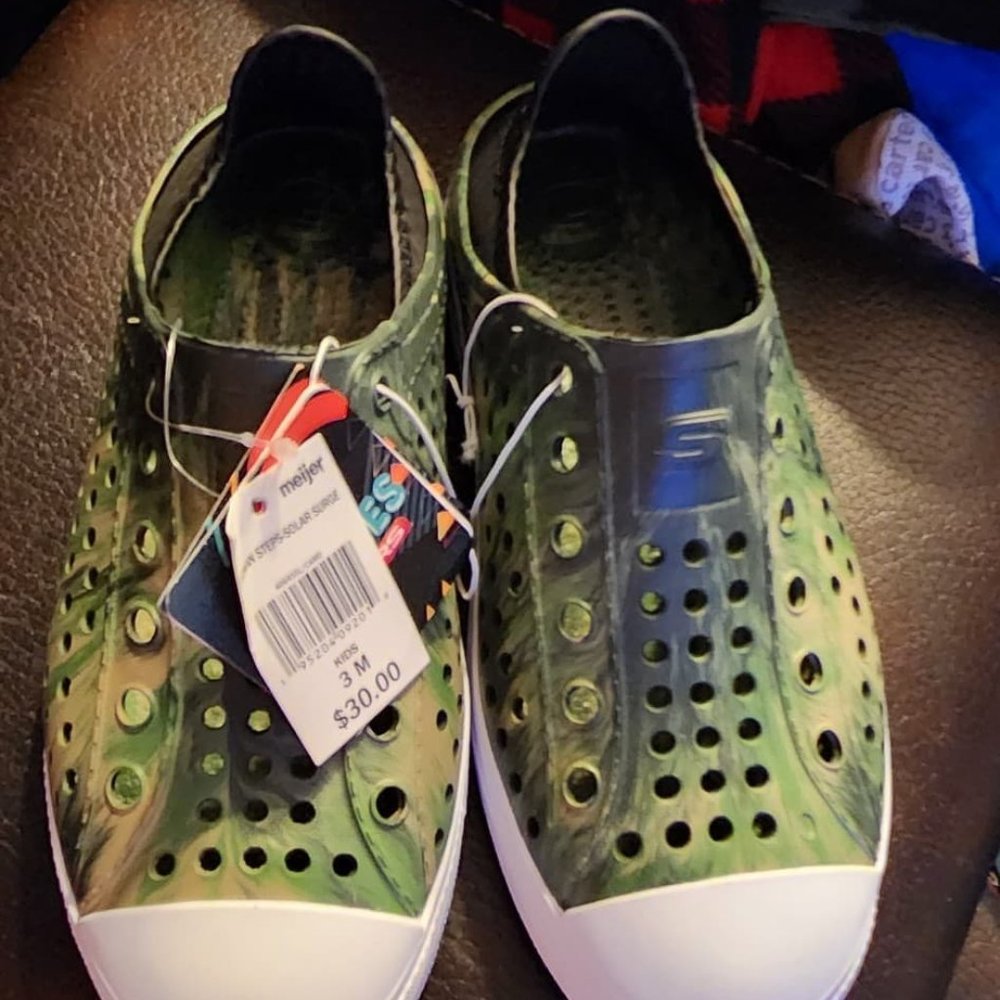 Boys Skechers